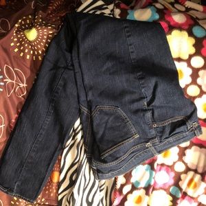 Women Old Navy skinny jeans